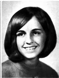 Lynda Seitz's Instagram, Twitter & Facebook