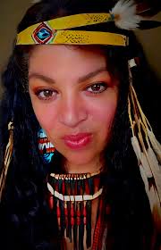 ❤🙏❤ Prayers her Mom is well.