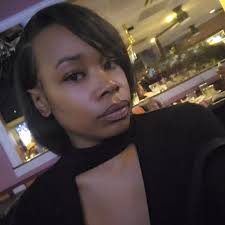 Footage has surfaced, reportedly showing Stefon Diggs leaving the hospital  with a baby carrier earlier this year. 👀 VIDEO, DETAILS & reactions:  https://theshaderoom.com/footage-reportedly-showing-stefon-diggs-leaving-hospital-baby-carrier-seat-may  ...