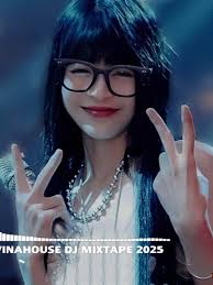 Dr Isabel Viñas Bass