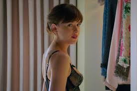 Fifty shades freed is a theatrical experience you should not miss. Dakota Johnson S Best Fifty Shades Darker Line Readings