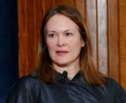 EPSA Members Renew Call for Carbon Price; See Long 'Bridge' for Gas (p.6)