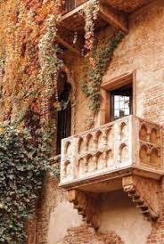 roméo et juliette: et que nos pères se déchirent, leurs enfants eux se désirent. Solve Balcon Romeo Et Juliette Verone Italie Jigsaw Puzzle Online With 117 Pieces
