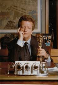 Recentemente, vittorio cecchi gori era riapparso in televisione, invitato in diverse trasmissioni per dare la sua testimonianza su harvey weinstein, il produttore americano travolto dallo scandalo delle. Cecchi Gori Di Vizi E Di Virtu Un Documentario Che Racconta 50 Anni Di Cinema Italiano Io Donna