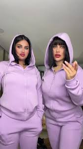 ‫فطوم السلطانة تغني مع بنات سلطانة | TikTok‬‎