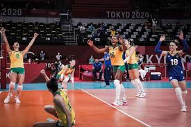 Todos enfrentam todos e os quatro melhores avançam para as quartas de final da competição, etapa que inicia a disputa direta por medalha. Emmwdpkmkxnvwm