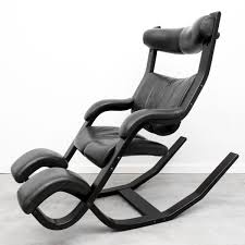 Zum verkauf steht ein sehr bequemer stokke gravity balans sessel mit schwarzem. Leather Gravity Balans Relax Armchair By Peter Opsvik For Stokke Petagadget