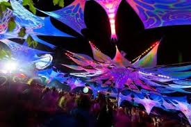 Tischdekoration / 60er jubiläum geburtstags deko geburtstagsparty. Goa Deko Selbst Machen Party Dekoration Schwarzlicht