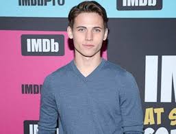 Tanner buchanan is a 22 year old american actor born on 8th december, 1998 in burbank, california. Tanner Buchanan Age Bio Is He Gay Quick Facts You Need To Know Celebtap