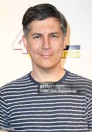 152 Bringing It Back 90s Style The Groundlings Theatre Celebrate 40th  Anniversary With 90s Decade Night Stock Photos, High-Res Pictures, and  Images