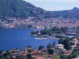 Am mittag gibt es mehr wolken als sonne bei höchstwerten. Wetter Como Italien