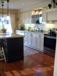 Designing a kitchen isn't as easy as picking out a countertop and matching cabinets and flooring. How To Match Wood Cabinets To Wood Flooring