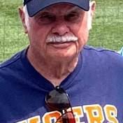 Mike Figgins's Instagram, Twitter & Facebook