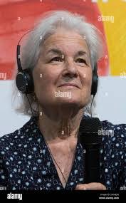 Diane Williams's Instagram, Twitter & Facebook