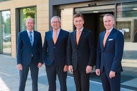 Wir freuen uns auf ihren besuch in der weißenhorner straße 10, 89264 weißenhorn. Vr Bank Neu Ulm Eroffnet Neues Verwaltungsgebaude Neu Ulm Ulm B4b Schwaben