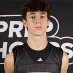 Omari Gilbert's Instagram, Twitter & Facebook