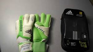 The standout design on these junior predator 20 goalkeeper gloves borrows from the international jersey manuel neuer has made his own. Adidas Predator Pro Manuel Neuer Goalkeeper Glove Preview Youtube