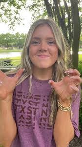 Lacey Clifton's Instagram, Twitter & Facebook