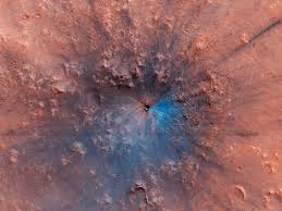 An einem solchen tag entdeckte der astronom asaf hall 1877 zwei satelliten, die dann phobos und deimos hießen. Die Nasa Hat Einen Krater Auf Dem Mars Entdeckt Der Forscher Ins Staunen Versetzt Business Insider