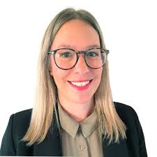 A front cover + 10 pages! Thank you helvet magazine for the opportunity to  showcase my slopeside work and alpine holiday memories 'Souvenirs de  Vacances à Verbier'. Happy reading… Follow for more… |