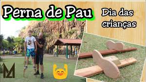 A perna de pau (português brasileiro) ou andas (português europeu) é um tipo de membro artificial (prótese), destinado a substituir um membro inferior natural, extirpado por algum motivo. Como Fazer Uma Perna De Pau Dia Das Criancas Youtube