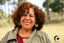 Karla Lara's Instagram, Twitter & Facebook