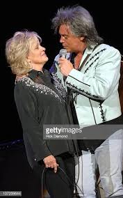 Connie Smith And Marty Stuart During Cma Music Festival Fan Fair 2007 Cma Music Festival Best Country Music Marty Stuart