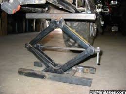 Homemade Adjustable Stand And Motorcycle Lift Ferramentas Para Motos Ideias Para Oficinas Ferramentas Caseiras