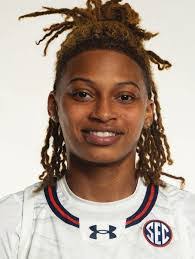 Larita Spencer's Instagram, Twitter & Facebook