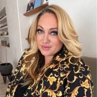 Eleanor Chaney's Instagram, Twitter & Facebook