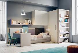 La cabina armadio è un oggetto del desiderio, una soluzione completa e versatile al problema dell'ordine in casa. Cameretta A Ponte Con Cabina Armadio Start P25 Clever