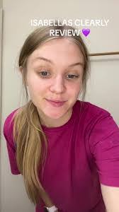 Anna Crim's Instagram, Twitter & Facebook