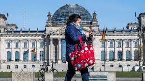Das sind die auch an silvester gibt es strenge regeln. Coronavirus Germany Slowly Eases Lockdown Measures Bbc News