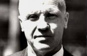 Watch: Thirty years since the death of Bill Shankly · The 42