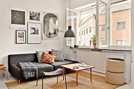 Sofa untuk ruang keluarga rumah minimalis akan memakan banyak tempat sehingga anda bisa menggantinya dengan karpet bulu yang lembut dan nyaman. 39 Ruang Keluarga Ideas Home Decor Living Room Designs Interior Design