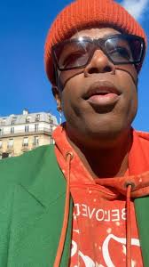 Emmanuel Hooks's Instagram, Twitter & Facebook