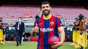 Agüero earned his nickname kun when his grandparents noted his resemblance to japanese anime character kum kum. El Kun Aguero Vol Marxar Del Barca Aquest Estiu Beteve