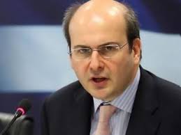 Για το επικείμενο συνέδριο της νδ, ο πρόεδρος της οργανωτικής επιτροπής συνεδρίου υπογραμμίζει ότι το κόμμα του θα καταλήξει στους βασικούς άξονες του κυβερνητικού σχεδίου. Kwsths Xatzhdakhs O Antiproedros Poy Krataei Pshla Thn Eyrwpaikh Shmaia Ths Nd Anoixto Para8yro