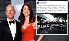 Mackenzie scott is one of the 50 americans who gave the most to charity in 2020, according to the scott, philanthropist, author and former wife of amazon founder jeff bezos, has married a seattle. Jeff Bezos Ex Wife Mackenzie Announces She Donated 1 7bn To Charities Over The Past Year Daily Mail Online
