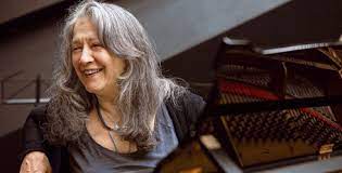 Martha argerich, née le 5 juin 1941|en musique classique à buenos aires, est une pianiste argentine, naturalisée suisse. Argerich Maisky Klassikinfo De