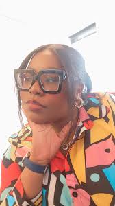 Besties, sorry for the back-to-back OOTDs but I thought yall would want to  see what I wore to the Department of Child Support Services to drop off the  Notice of Delinquency and