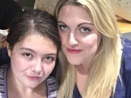 Laura Lockett's Instagram, Twitter & Facebook