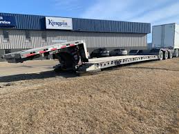 A gooseneck hitch is normally used for industrial trailers, while a fifth wheel hitch is for recreational use. Gooseneck Vs Bumper Trailers What You Need To Know Kingpin Trailers Ltd