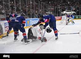 Tanev hi-res stock photography and images