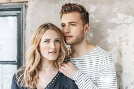 Bestezangers #suzanenfreek voor suzan en freek was het meteen duidelijk welk nummer ze wilden gaan doen voor diggy dex. Suzan Freek Kiezen Hun Eigen Weg Naar Succes Jasper De Vries