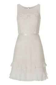 Kleid In Ivory Traumhaftes Standesamtkleid Mit Wunderschoner Spitzenkomination Und Leichtem Chiffon Von Vera Mont Ober Spitzenkleid Kleider Brautkleid Kurz