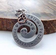 spass und schrulligen grossen wirbel hundemarke mit niedlichen bronze finishes aus 14 gauge lebensmitte namensschilder fur hunde hundemarken sicherheitsgeschirr