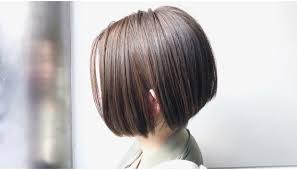 iiiiiiiiiiさんはinstagramを利用しています 今年最後の刈り納め 襟足は4ミリで刈り上げ パツッとラインのショートボブ 内巻きにしたりハネさせたりせず ストレート感が wさん いつもありがとね i10works bob ボブ ショートボブ パッツ ショート