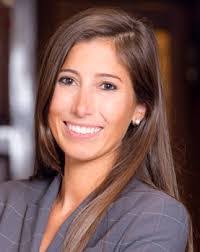 Julie Bateman's Instagram, Twitter & Facebook