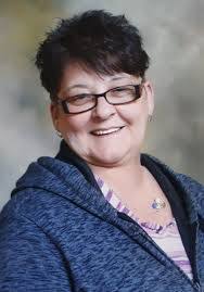 Elaine Robillard's Instagram, Twitter & Facebook